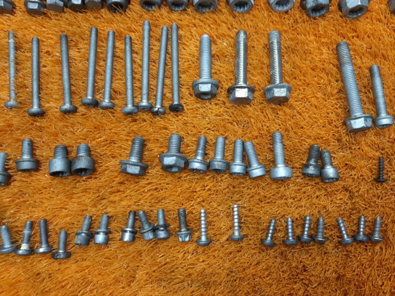 Болты и гайки ДВС, 810 рублей, Красноярск