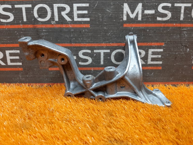 кронштейн, 300 рублей, Красноярск