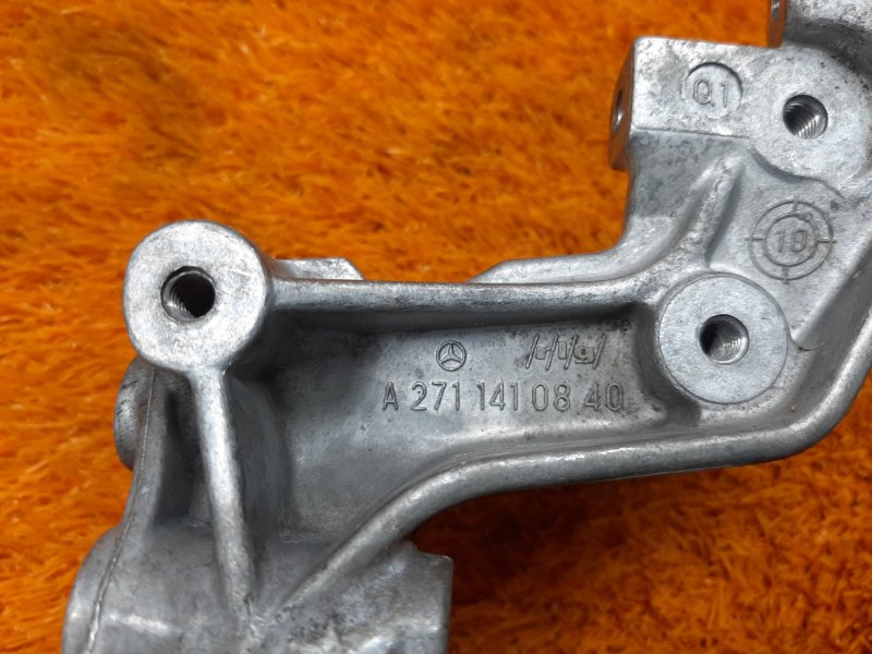 кронштейн, 300 рублей, Красноярск