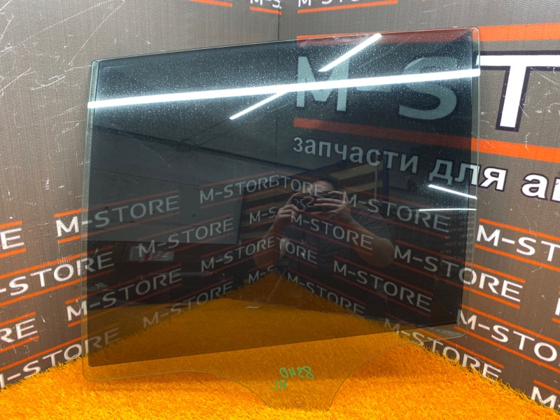 Стекло боковое, 860 рублей, Красноярск