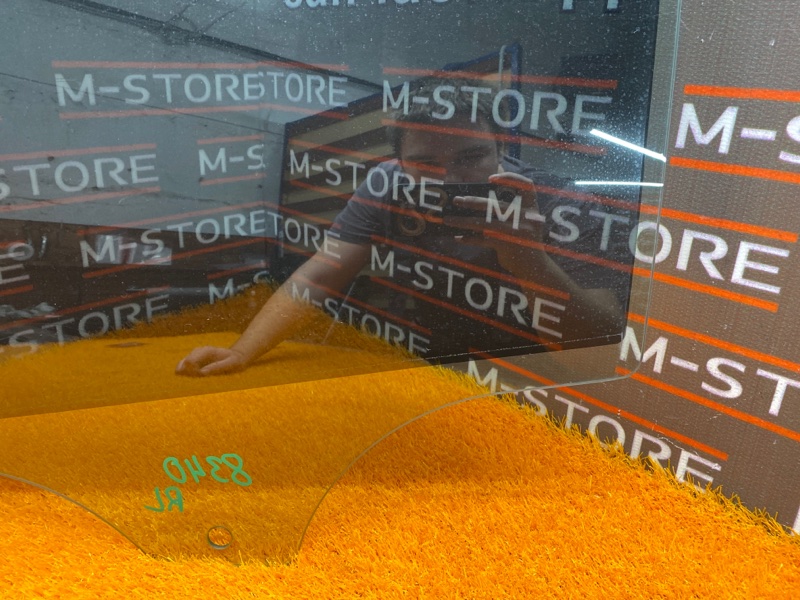 Стекло боковое, 860 рублей, Красноярск