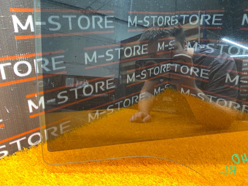 Стекло боковое, 860 рублей, Красноярск