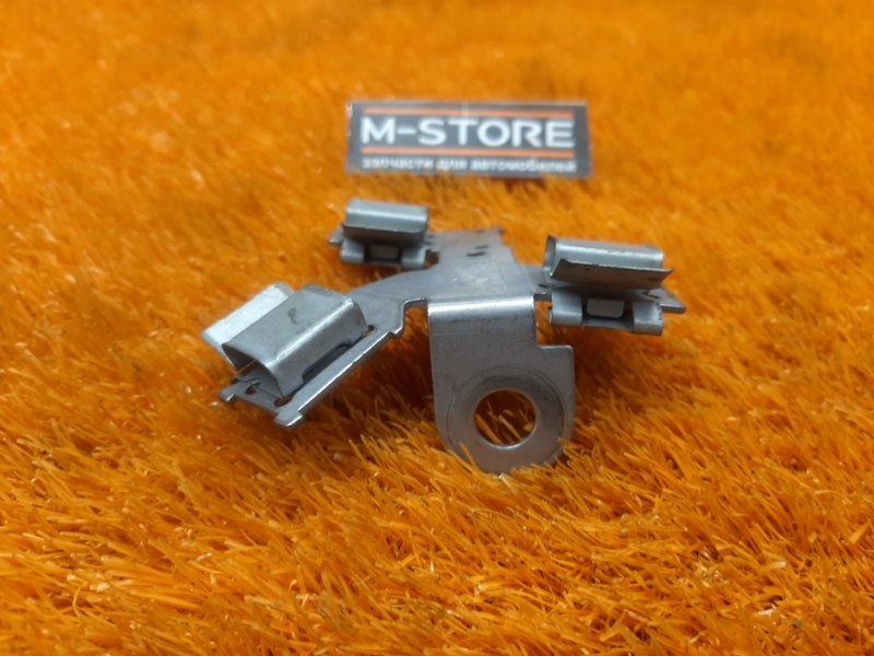 кронштейн, 300 рублей, Красноярск