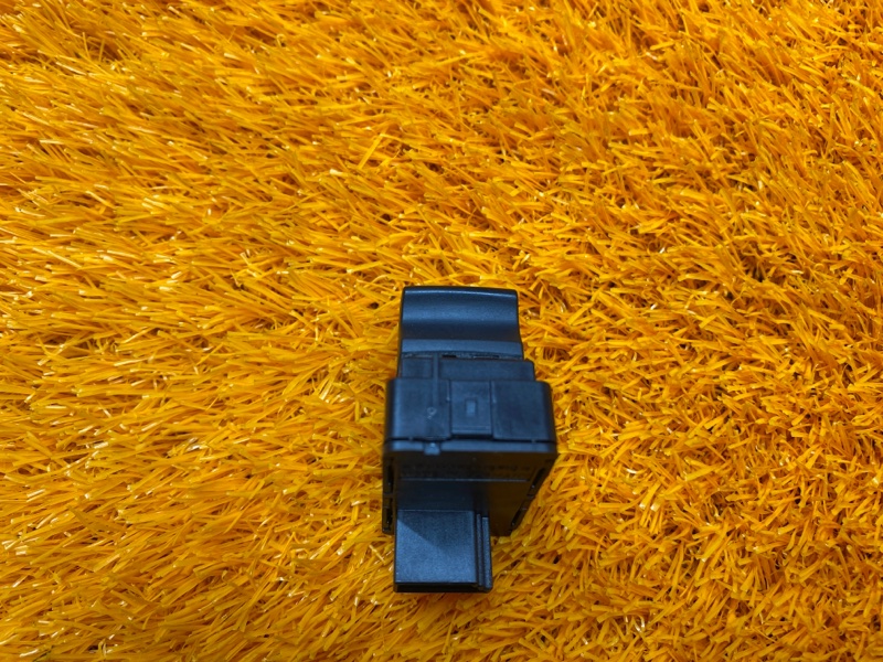 кнопка стеклоподъемника, 300 рублей, Красноярск