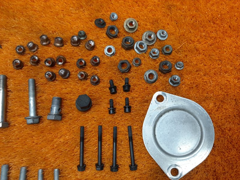 Болты и гайки ДВС, 810 рублей, Красноярск