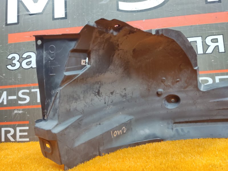 подкрылок, 600 рублей, Красноярск