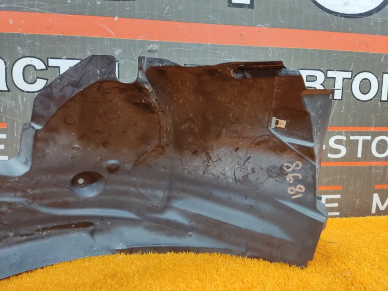 подкрылок, 600 рублей, Красноярск