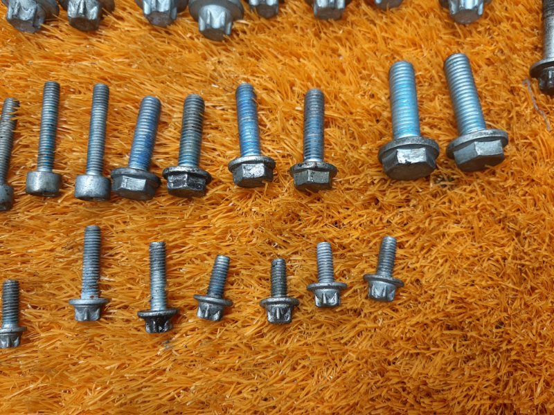 Болты и гайки ДВС, 630 рублей, Красноярск