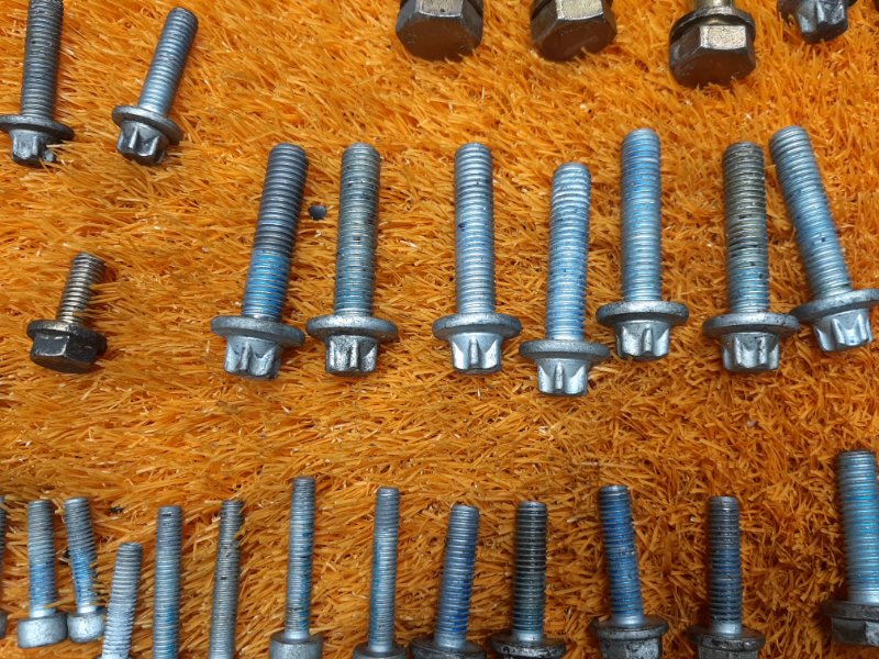 Болты и гайки ДВС, 630 рублей, Красноярск