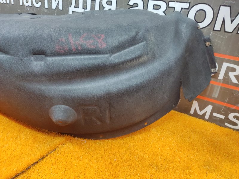 подкрылок, 900 рублей, Красноярск