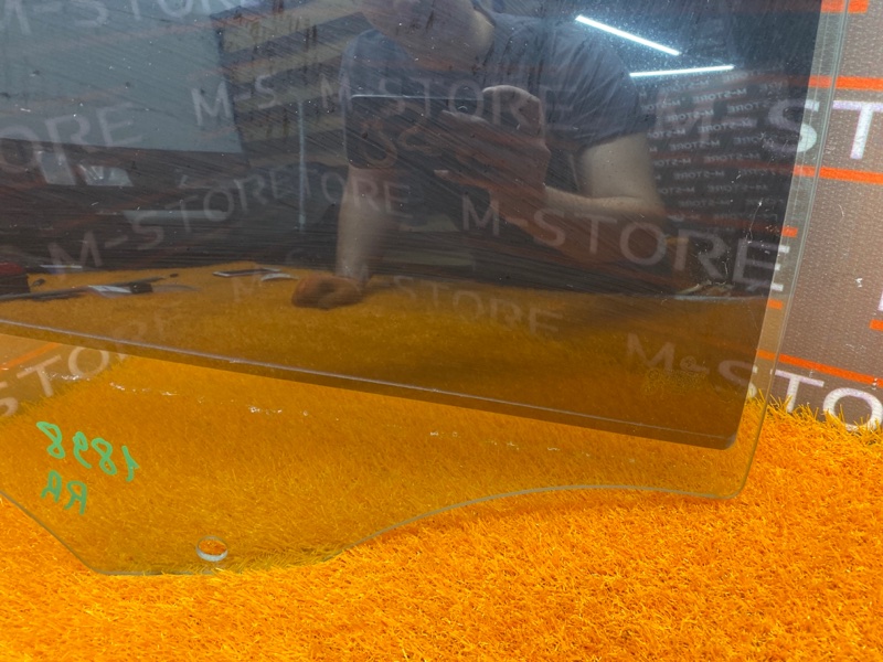 Стекло боковое, 600 рублей, Красноярск