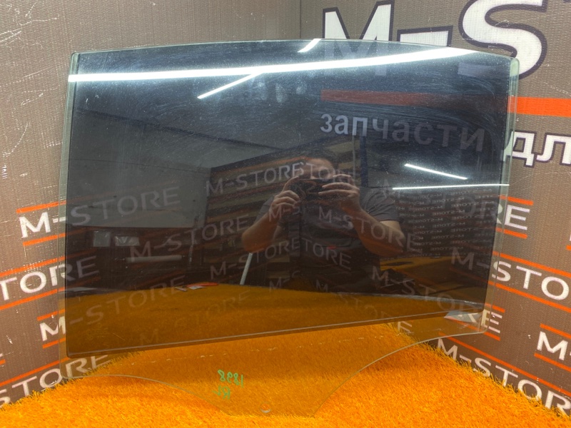 Стекло боковое, 600 рублей, Красноярск