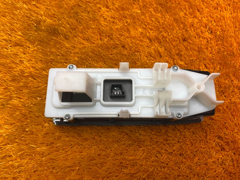 Блок управления стеклоподъемниками, 2120 рублей, Красноярск