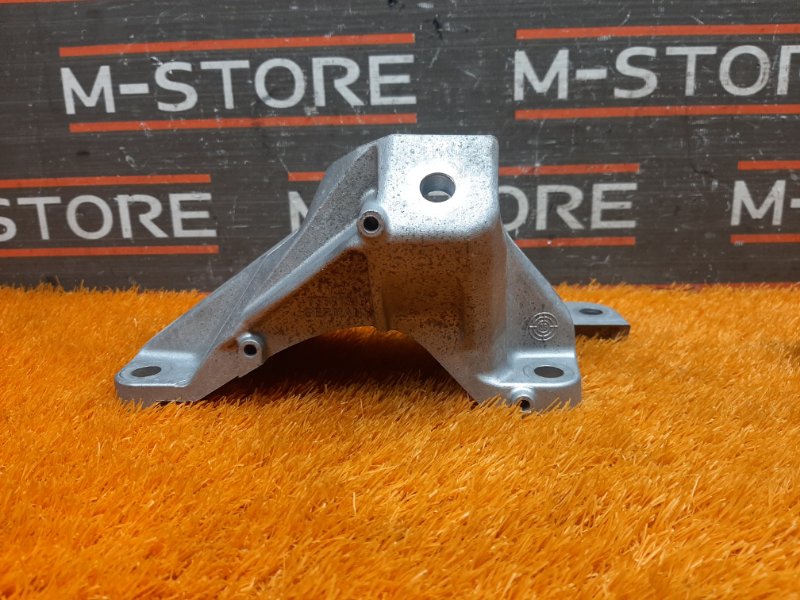 Кронштейн подушки двигателя, 1820 рублей, Красноярск