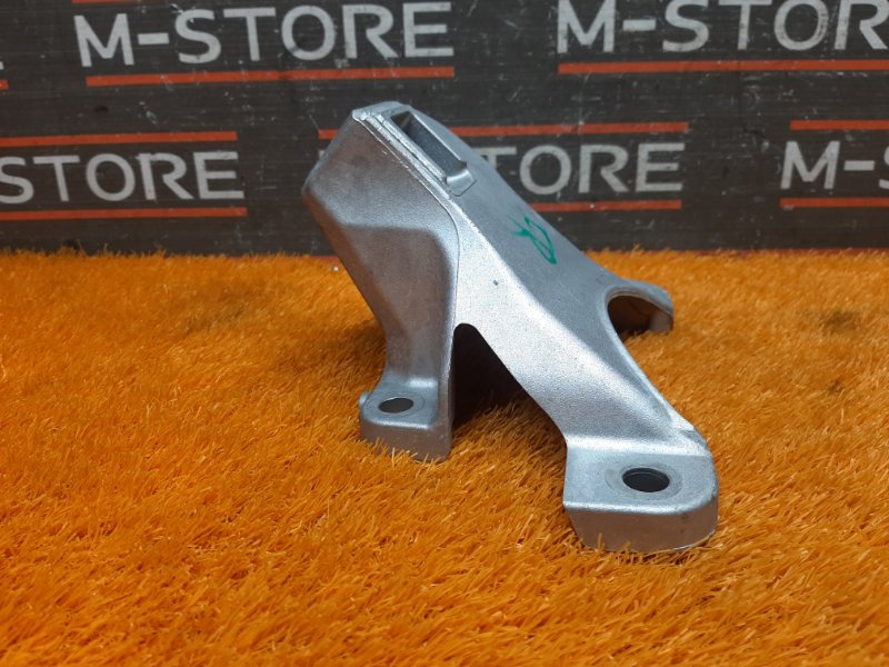 Кронштейн подушки двигателя, 1820 рублей, Красноярск