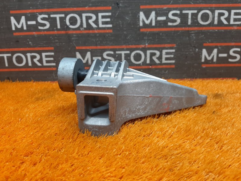 Кронштейн подушки двигателя, 1820 рублей, Красноярск