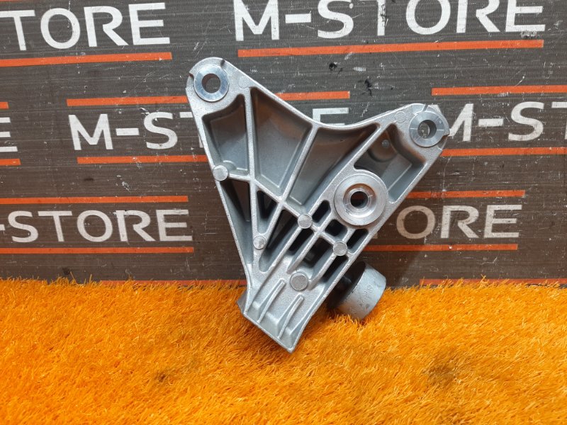 Кронштейн подушки двигателя, 1820 рублей, Красноярск