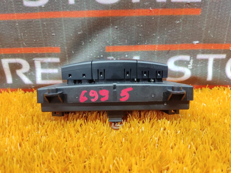 Кнопка пневмоподвески, 500 рублей, Красноярск