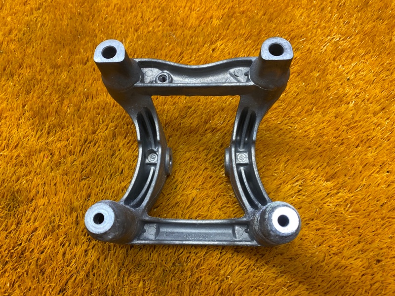 Кронштейн подушки двигателя, 630 рублей, Красноярск