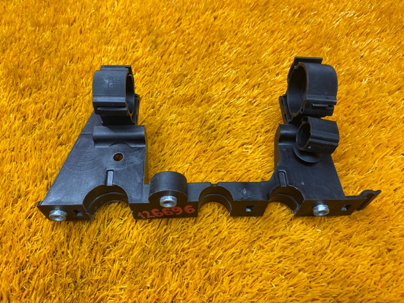 Кронштейн трубки системы охлаждения, 300 рублей, Красноярск