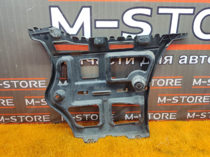 крепление бампера, 500 рублей, Красноярск