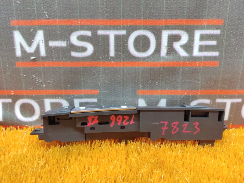 кнопка выбора режима АКПП, 800 рублей, Красноярск