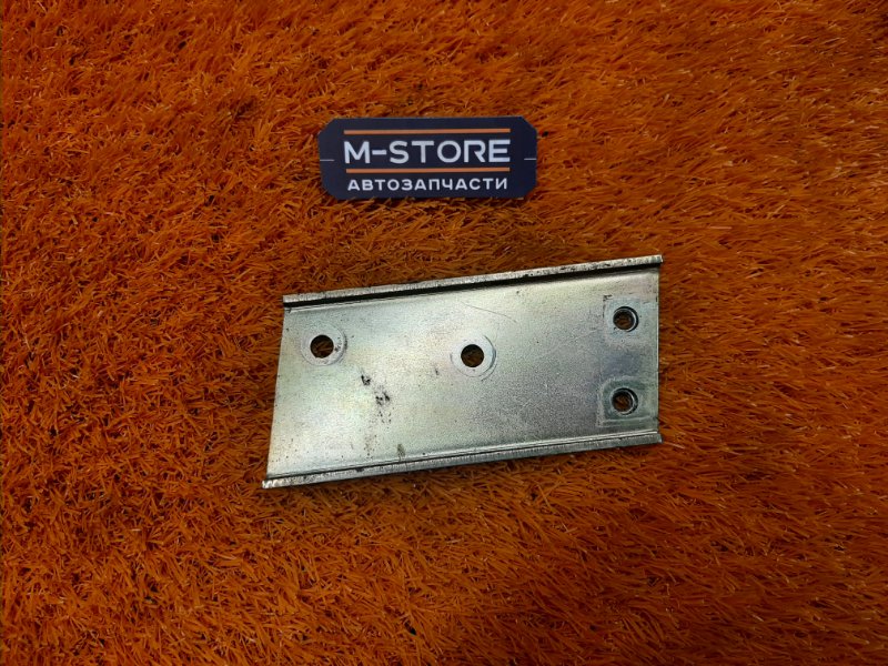 кронштейн, 300 рублей, Красноярск