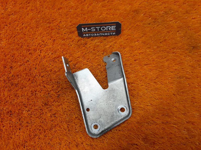 Кронштейн вакуумного клапана, 300 рублей, Красноярск