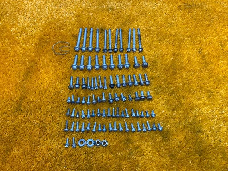 Болты и гайки ДВС, 870 рублей, Красноярск