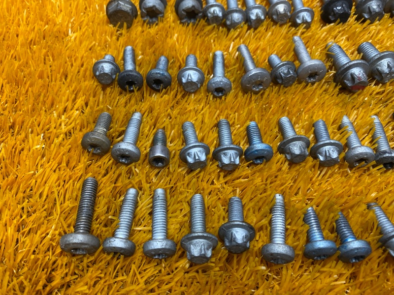 Болты и гайки ДВС, 870 рублей, Красноярск