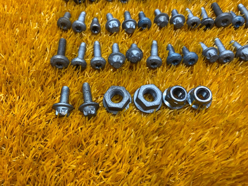 Болты и гайки ДВС, 870 рублей, Красноярск