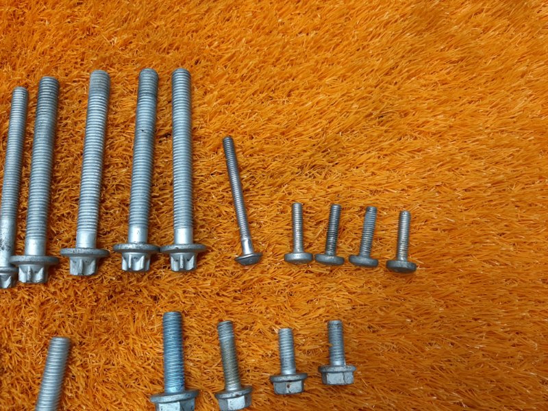 Болты и гайки ДВС, 930 рублей, Красноярск