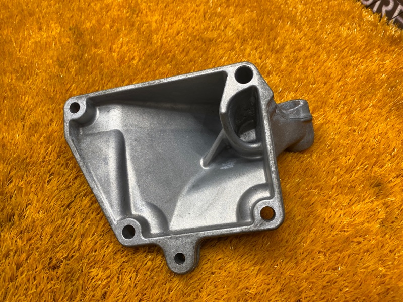 Кронштейн подушки двигателя, 930 рублей, Красноярск