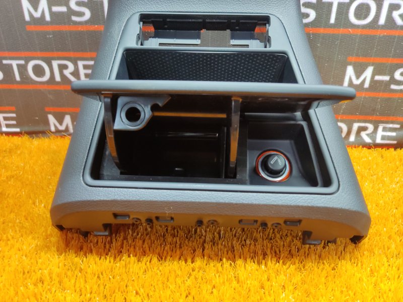 Консоль между сидений, 670 рублей, Красноярск