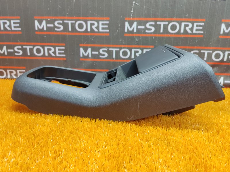 Консоль между сидений, 670 рублей, Красноярск