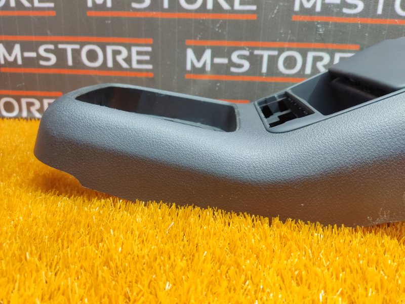 Консоль между сидений, 670 рублей, Красноярск