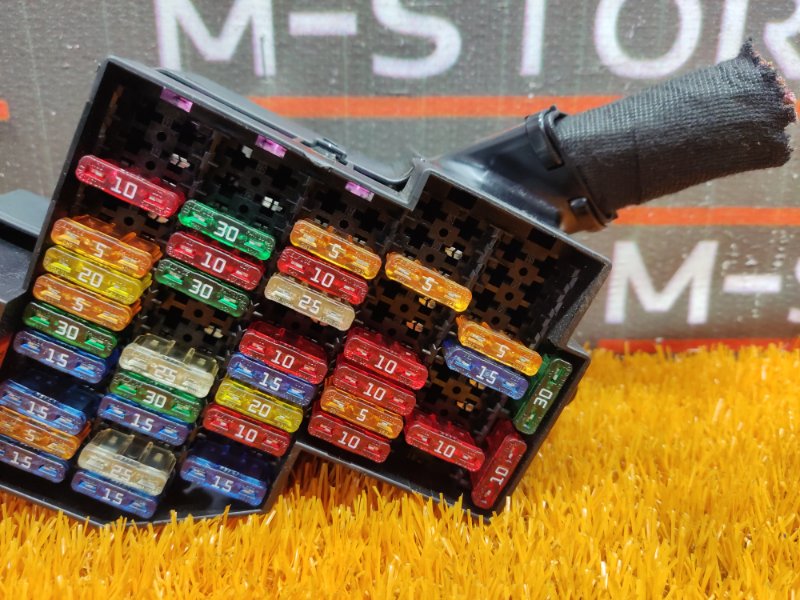 блок предохранителей, 400 рублей, Красноярск