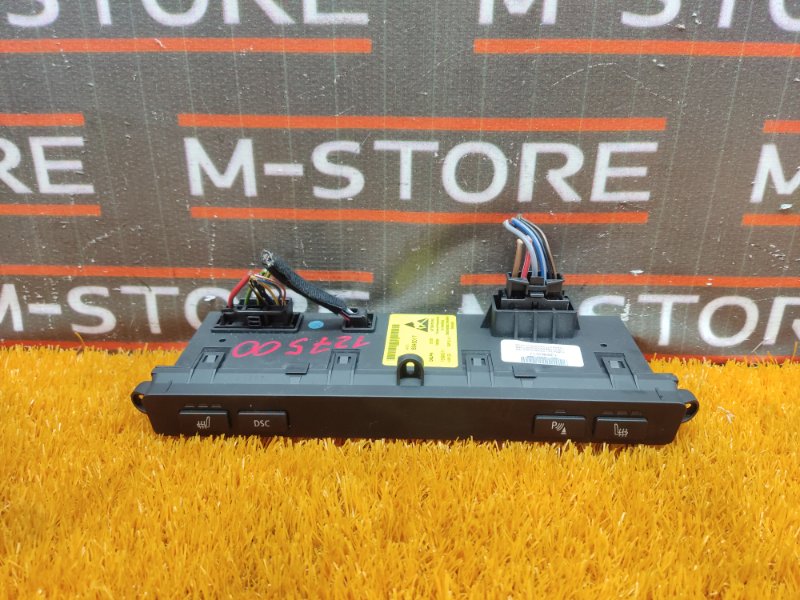 Блок кнопок (подогрев сидений), 2000 рублей, Красноярск