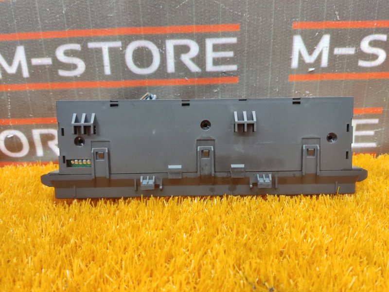 Блок кнопок (подогрев сидений), 2000 рублей, Красноярск