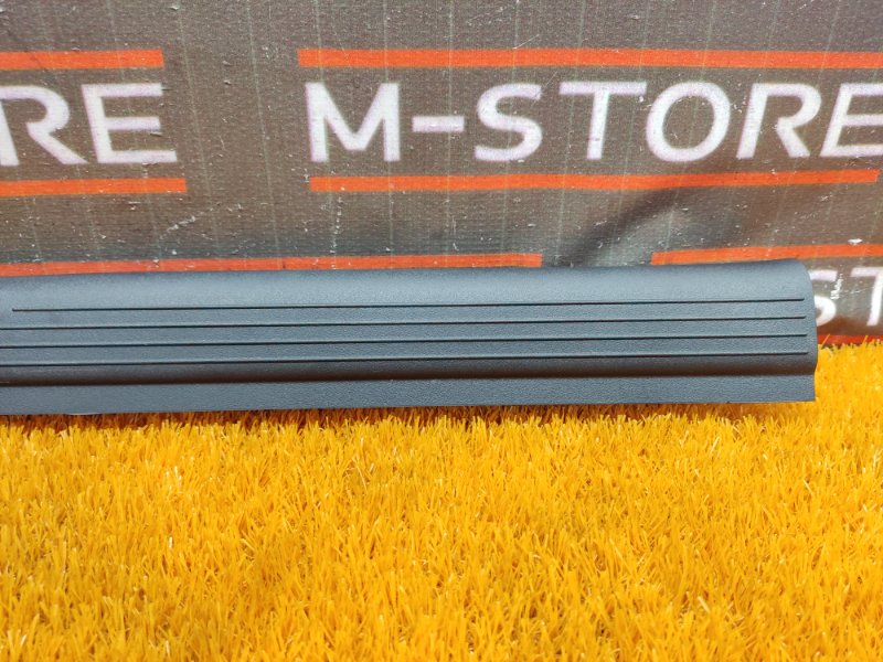 Накладка на порог салона, 300 рублей, Красноярск