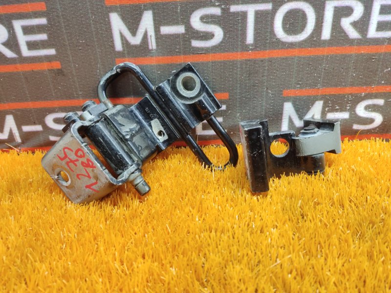 петля двери, 610 рублей, Красноярск