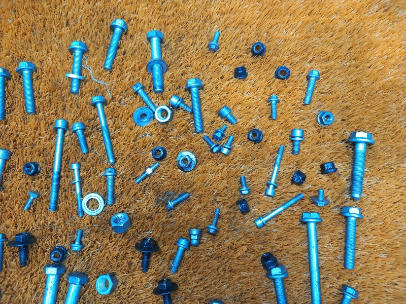 Болты и гайки ДВС, 630 рублей, Красноярск