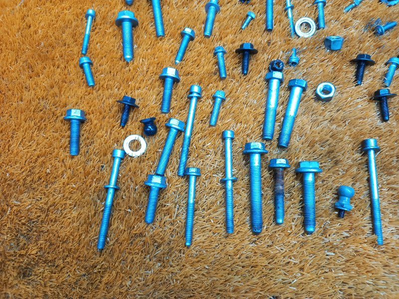 Болты и гайки ДВС, 630 рублей, Красноярск