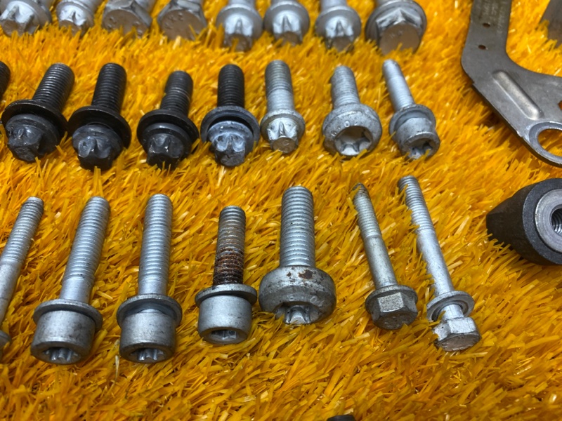 Болты и гайки ДВС, 930 рублей, Красноярск