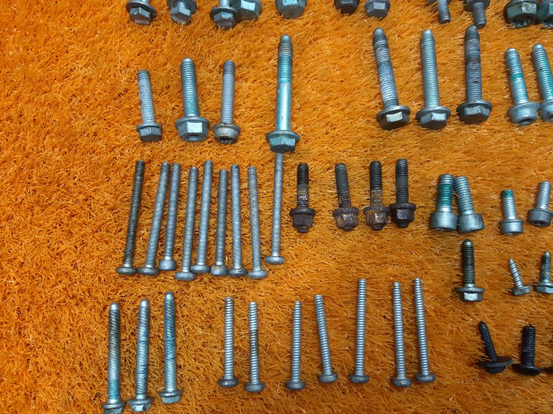 Болты и гайки ДВС, 750 рублей, Красноярск