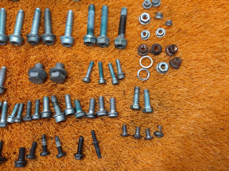 Болты и гайки ДВС, 750 рублей, Красноярск