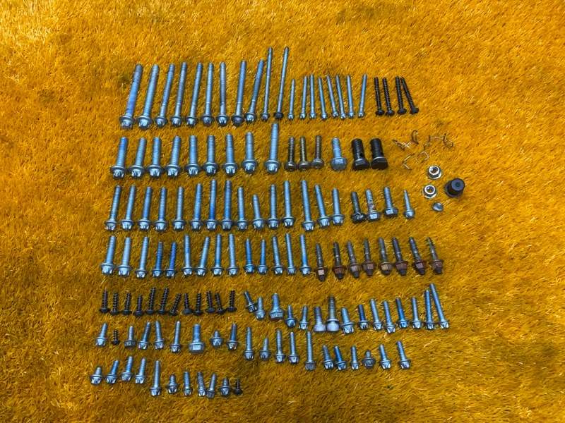 Болты и гайки ДВС, 810 рублей, Красноярск