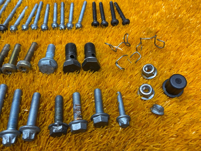 Болты и гайки ДВС, 810 рублей, Красноярск