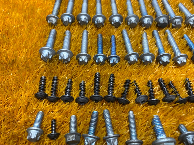 Болты и гайки ДВС, 810 рублей, Красноярск