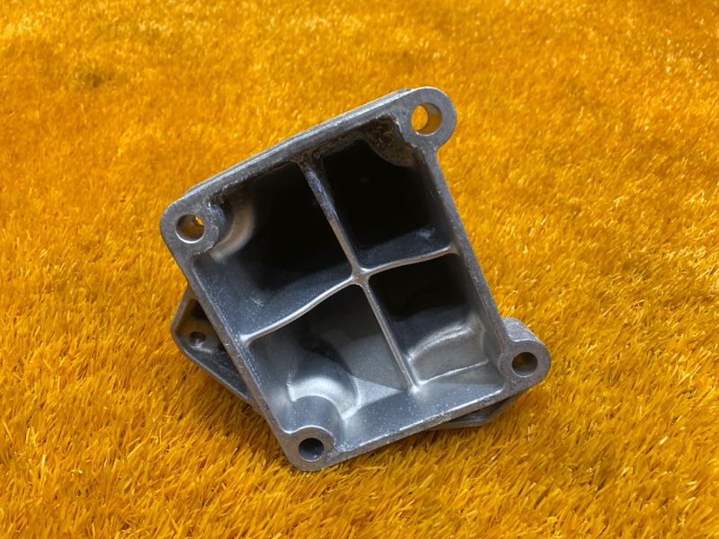 Кронштейн подушки двигателя, 630 рублей, Красноярск